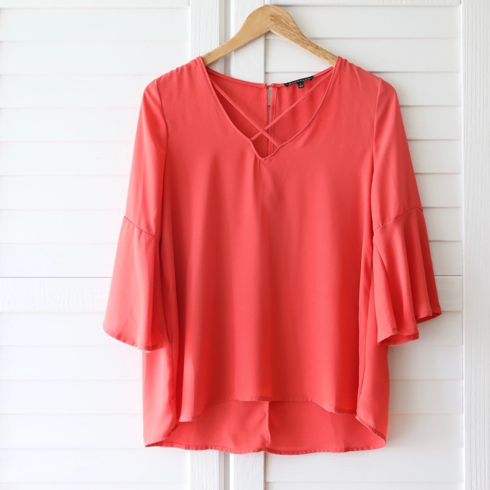 Staccato Coral Top